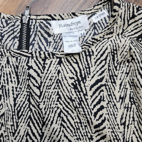 Papillon Raindrops Black and Cream Blouse Size M - Picture 2 of 4